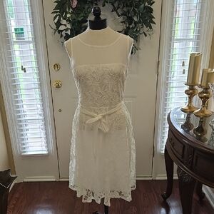 Danny & Nicole Elegant Ivory Lace Dress Fitted Waist Lined Size 6 NEW W/TAGS